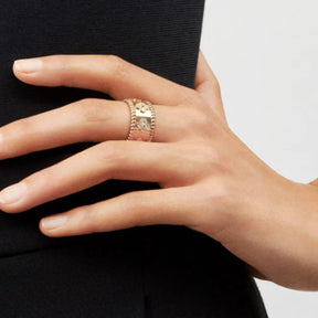 anello di diamanti per unghie 