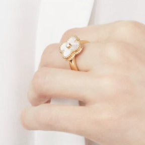 anello di diamanti per unghie 
