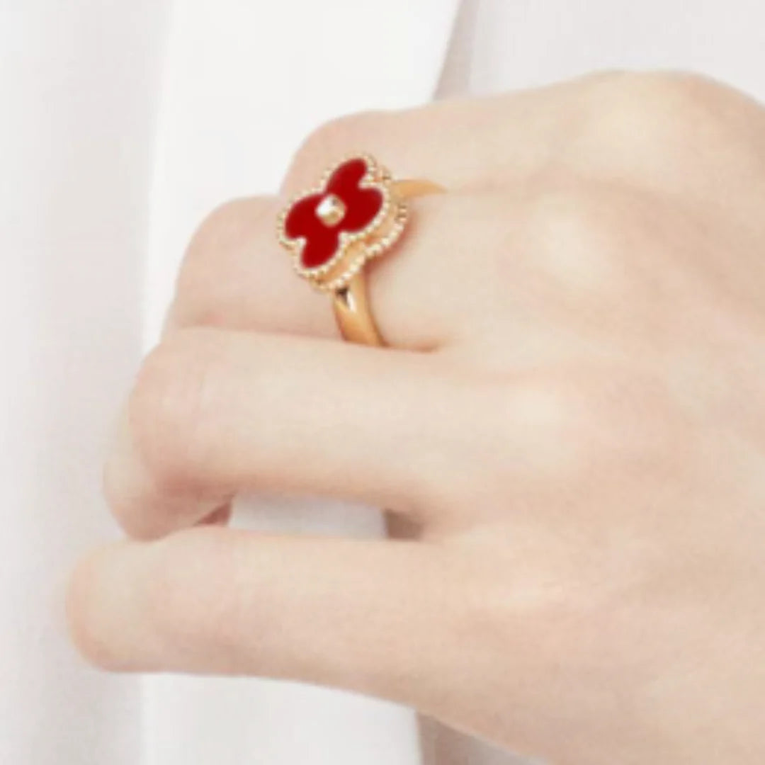 anello di diamanti per unghie 