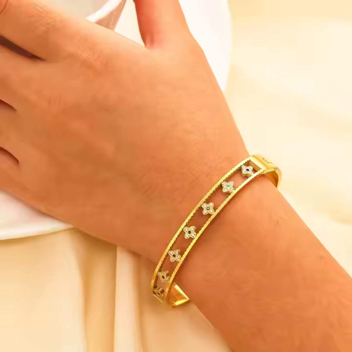 Bracciale trifoglio
