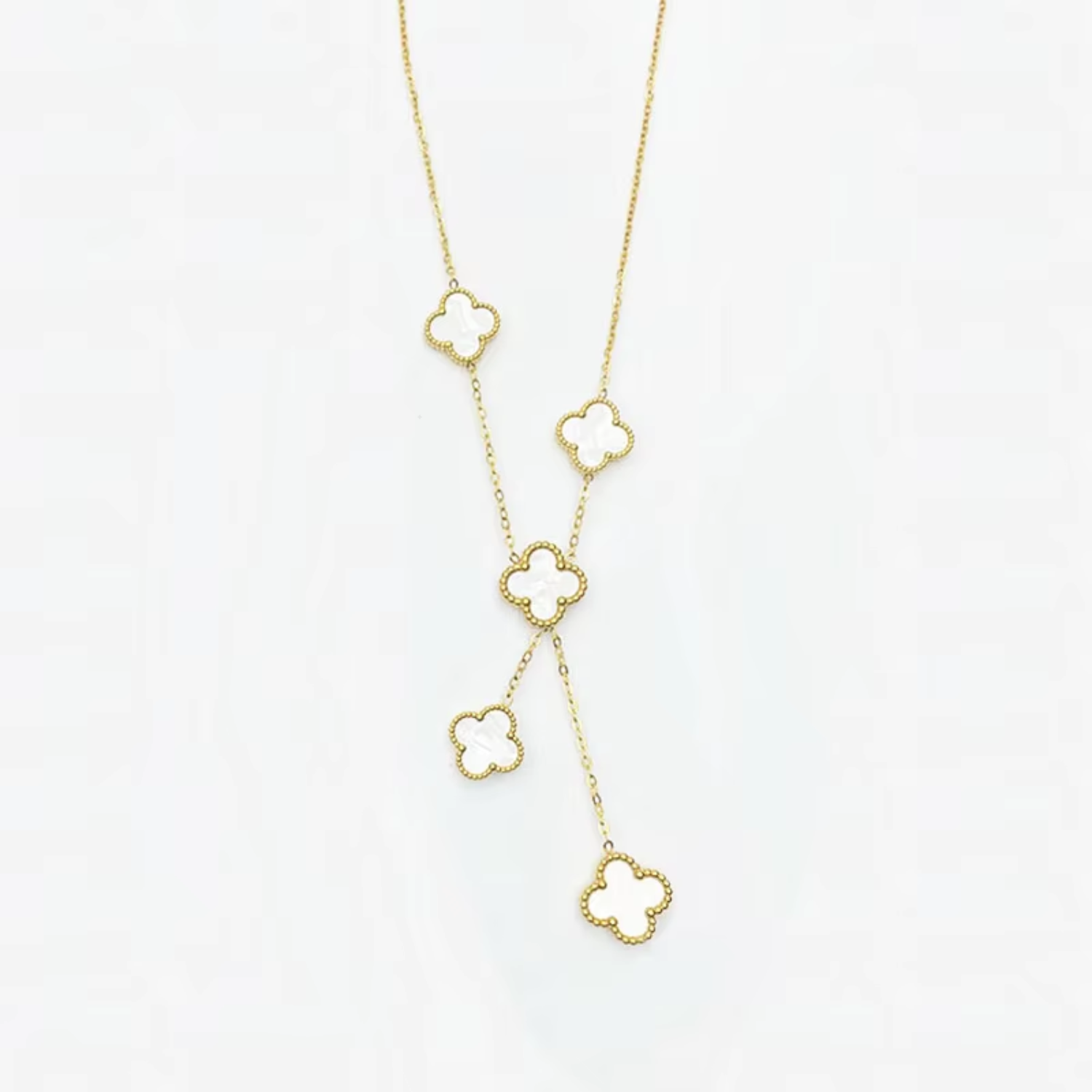 Clover metal necklace