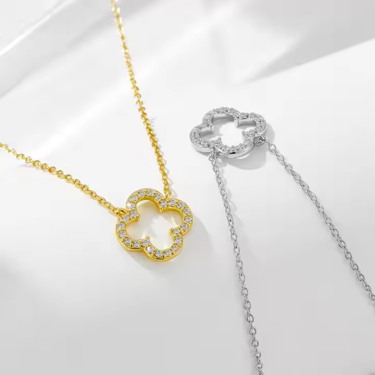 Collana di diamanti Clover