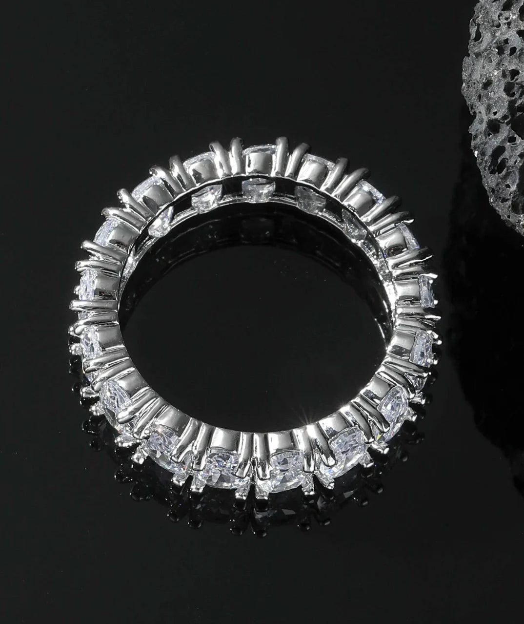 anello di diamanti per unghie 